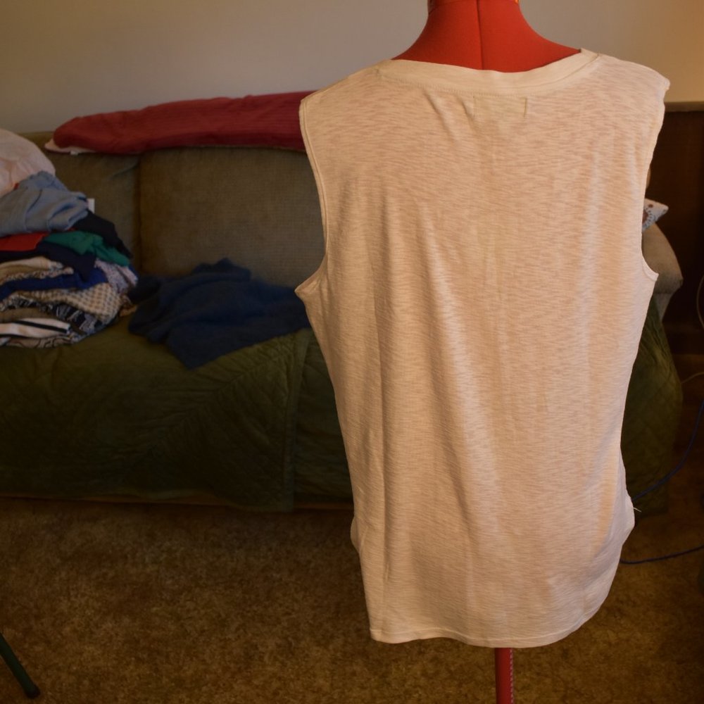 top - Picture 5 of 6